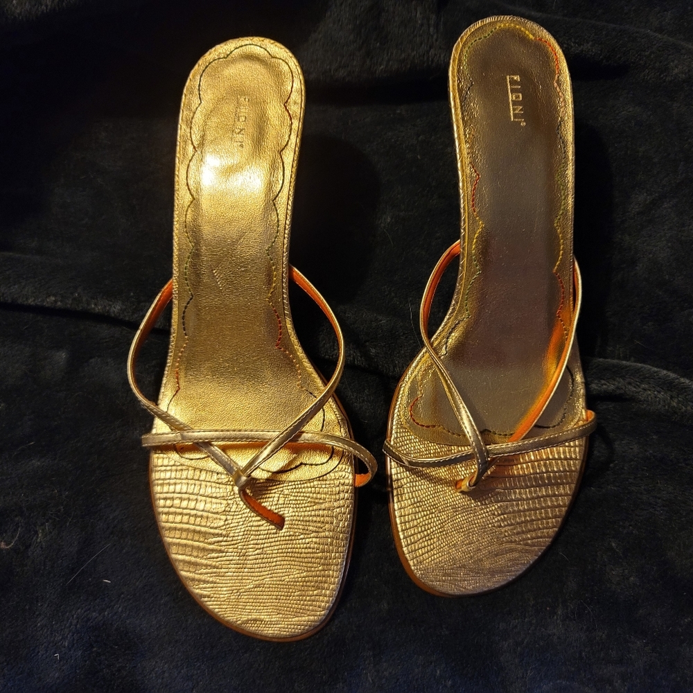 Fioni kitten heel gold sandals